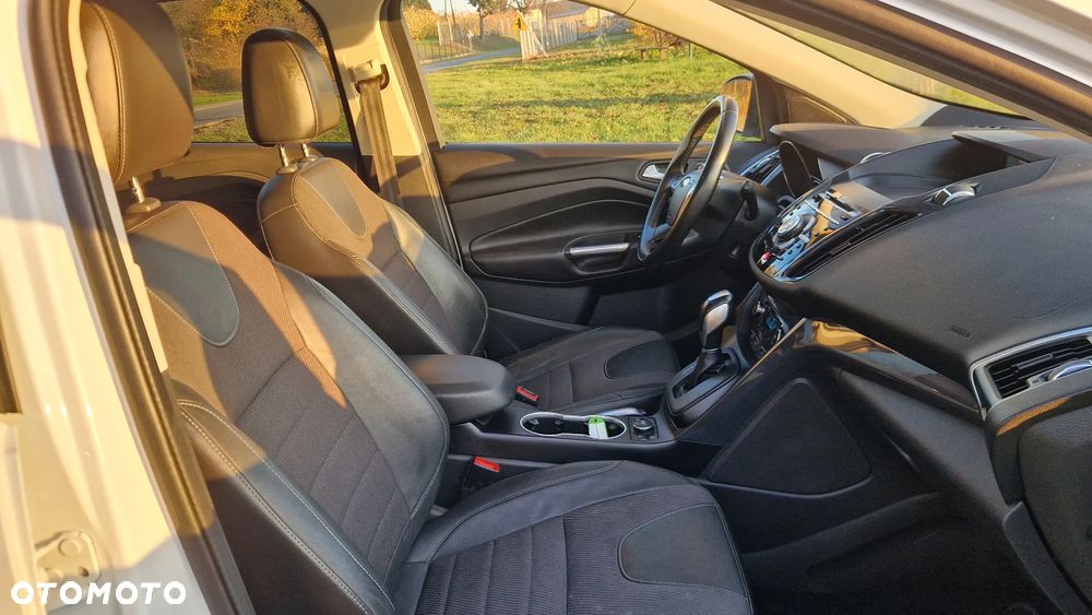 Ford Kuga 2.0 TDCi 4x4 Titanium - 7