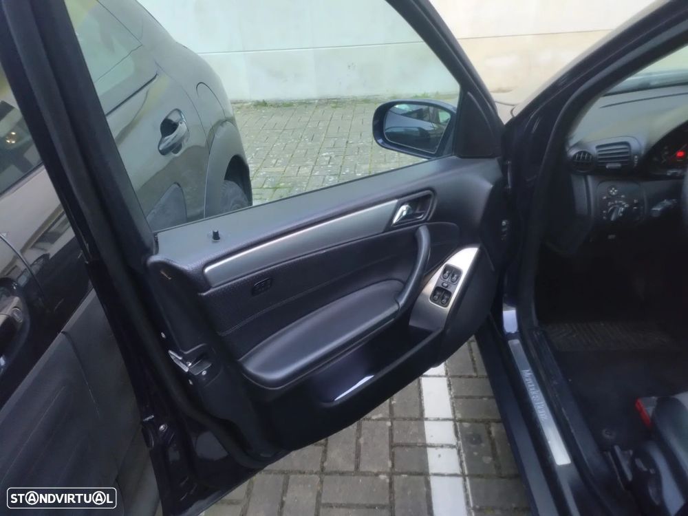 Mercedes-Benz C 220 CDI Avantgarde DPF - 11