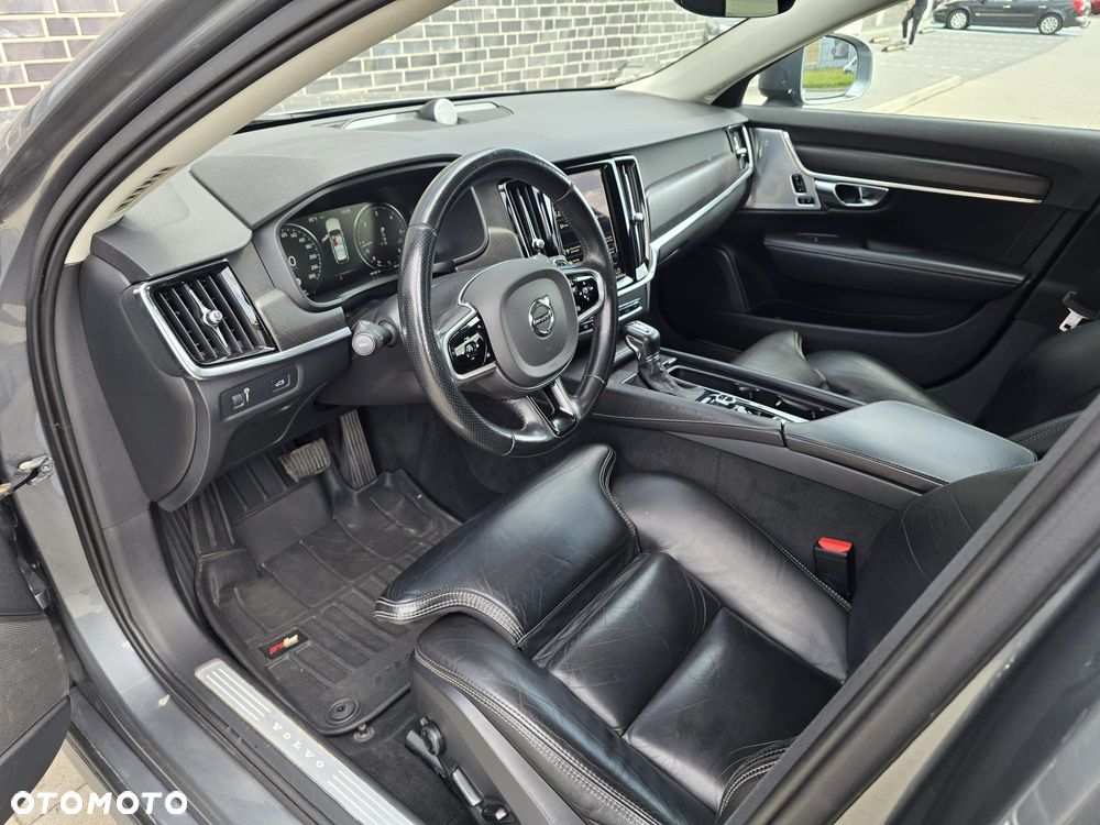 Volvo V90 Cross Country D4 AWD - 19