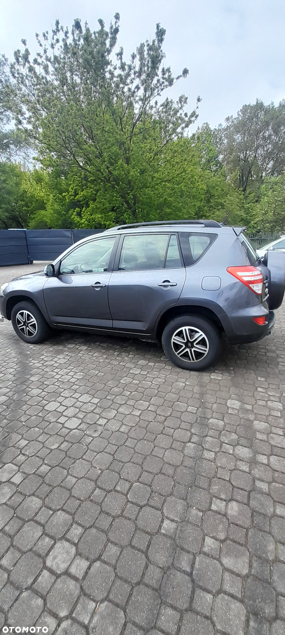 Toyota RAV4 2.0 VVT-i Luna - 9