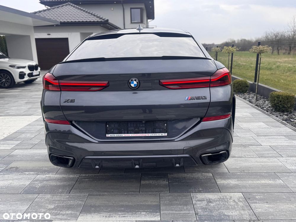 BMW X6M - 13