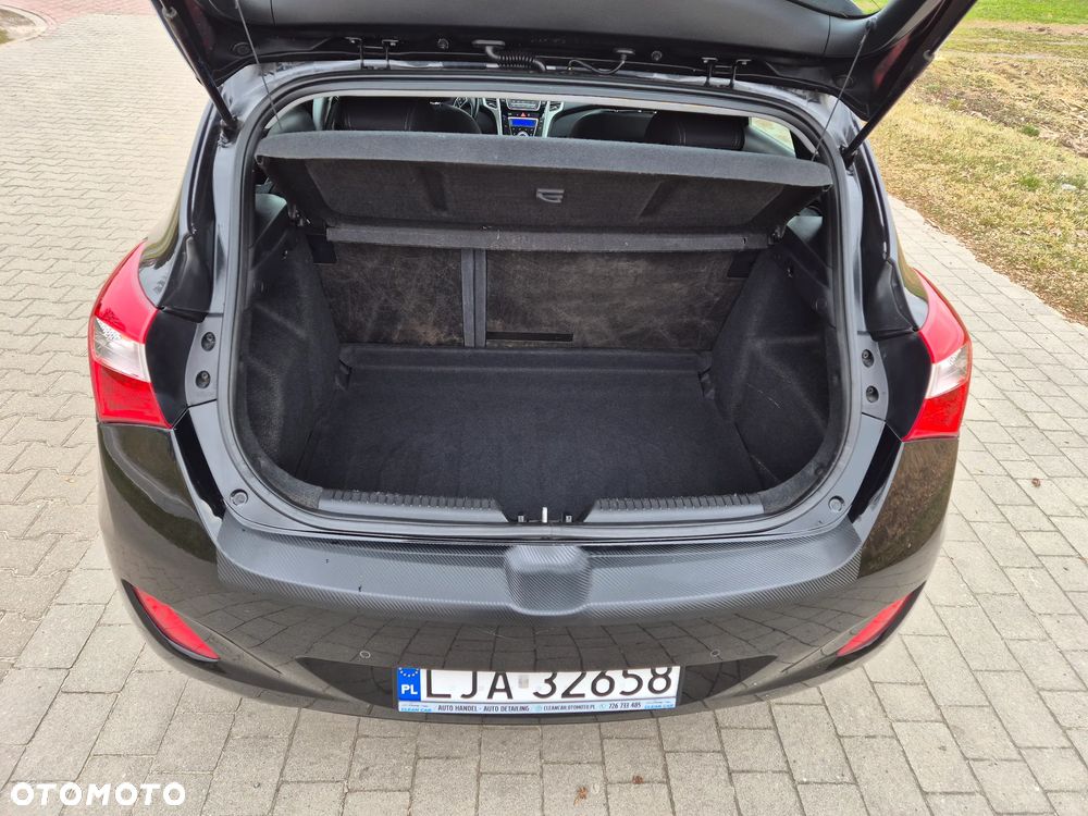 Hyundai i30 1.4 CRDi Trend - 11