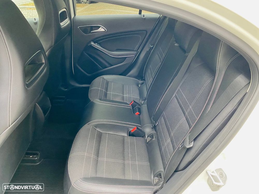 Mercedes-Benz A 180 d Urban - 10