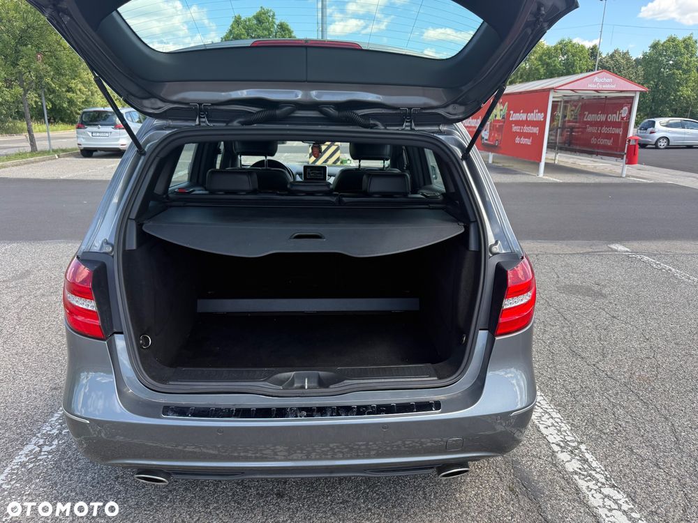 Mercedes-Benz Klasa B 180 CDI (BlueEFFICIENCY) 7G-DCT - 17