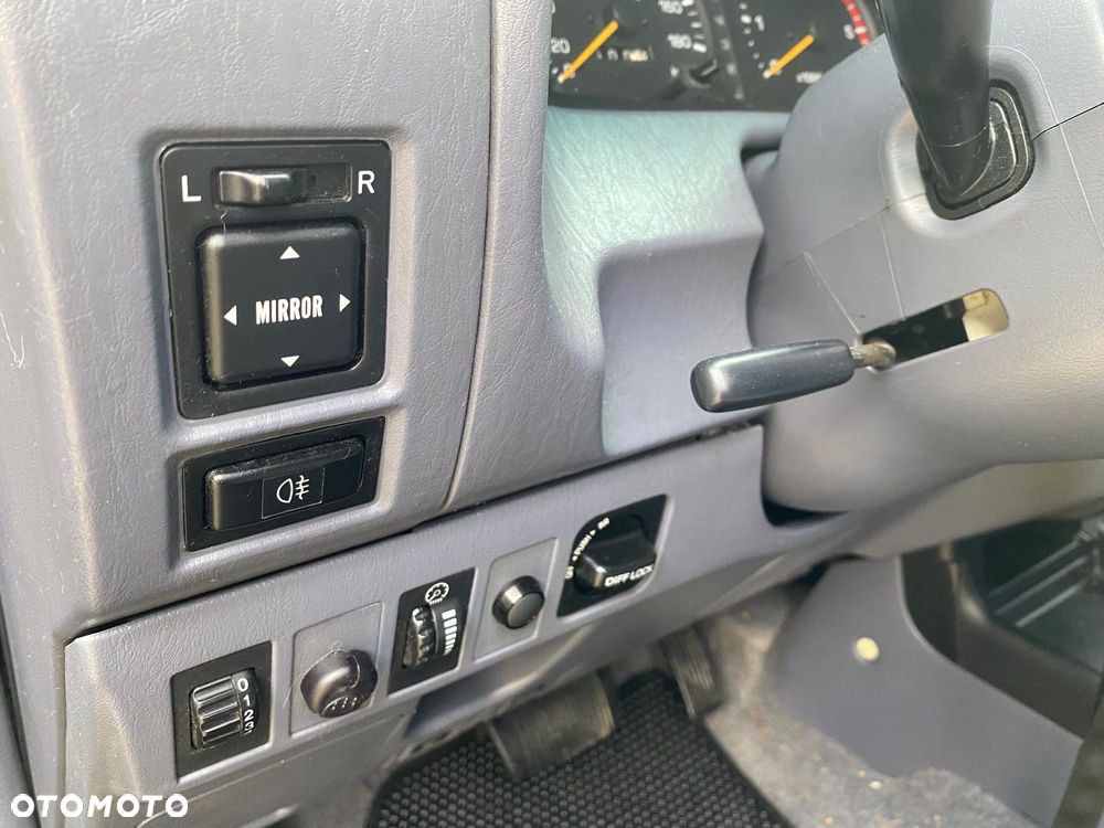Toyota Land Cruiser - 14