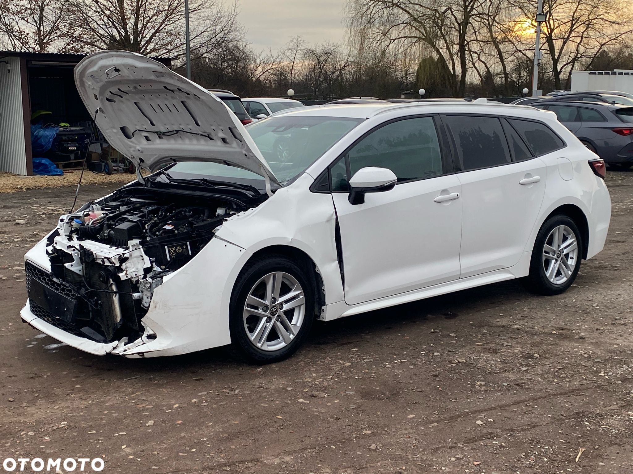 Toyota Corolla 1.8 Hybrid Comfort - 10