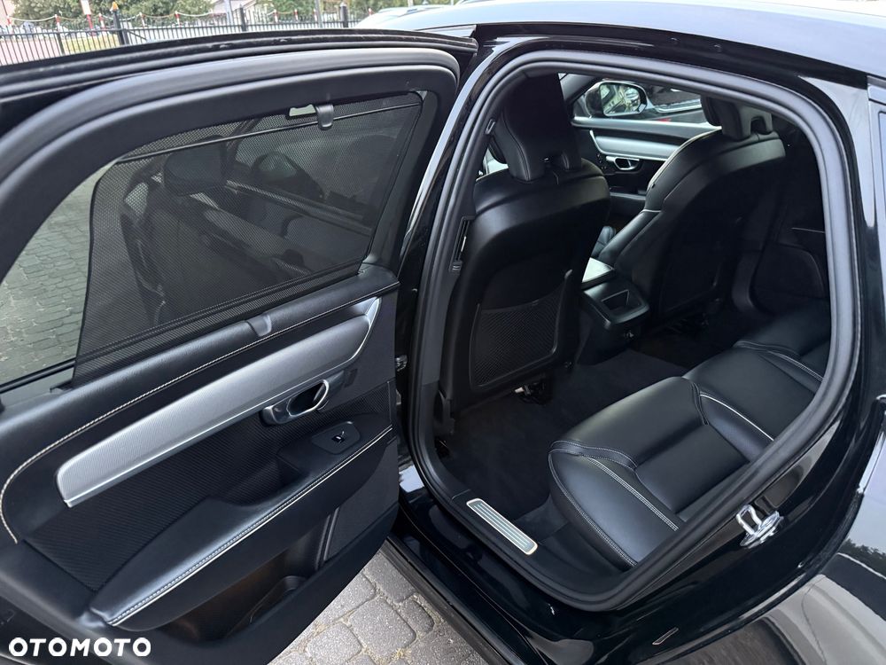 Volvo S90 D5 SCR AWD R-Design - 9