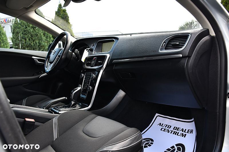 Volvo V40 T2 Geartronic Momentum - 6
