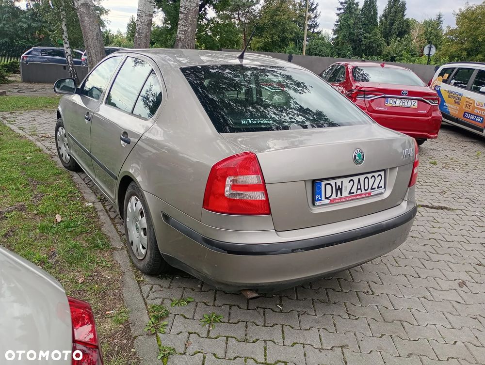 Skoda Octavia 1.6 Active - 4