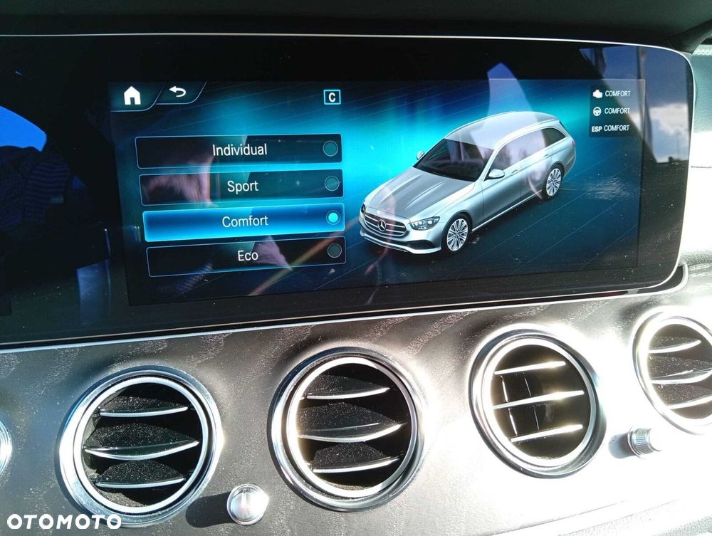 Mercedes-Benz Klasa E 220 d 4-Matic AMG - 21