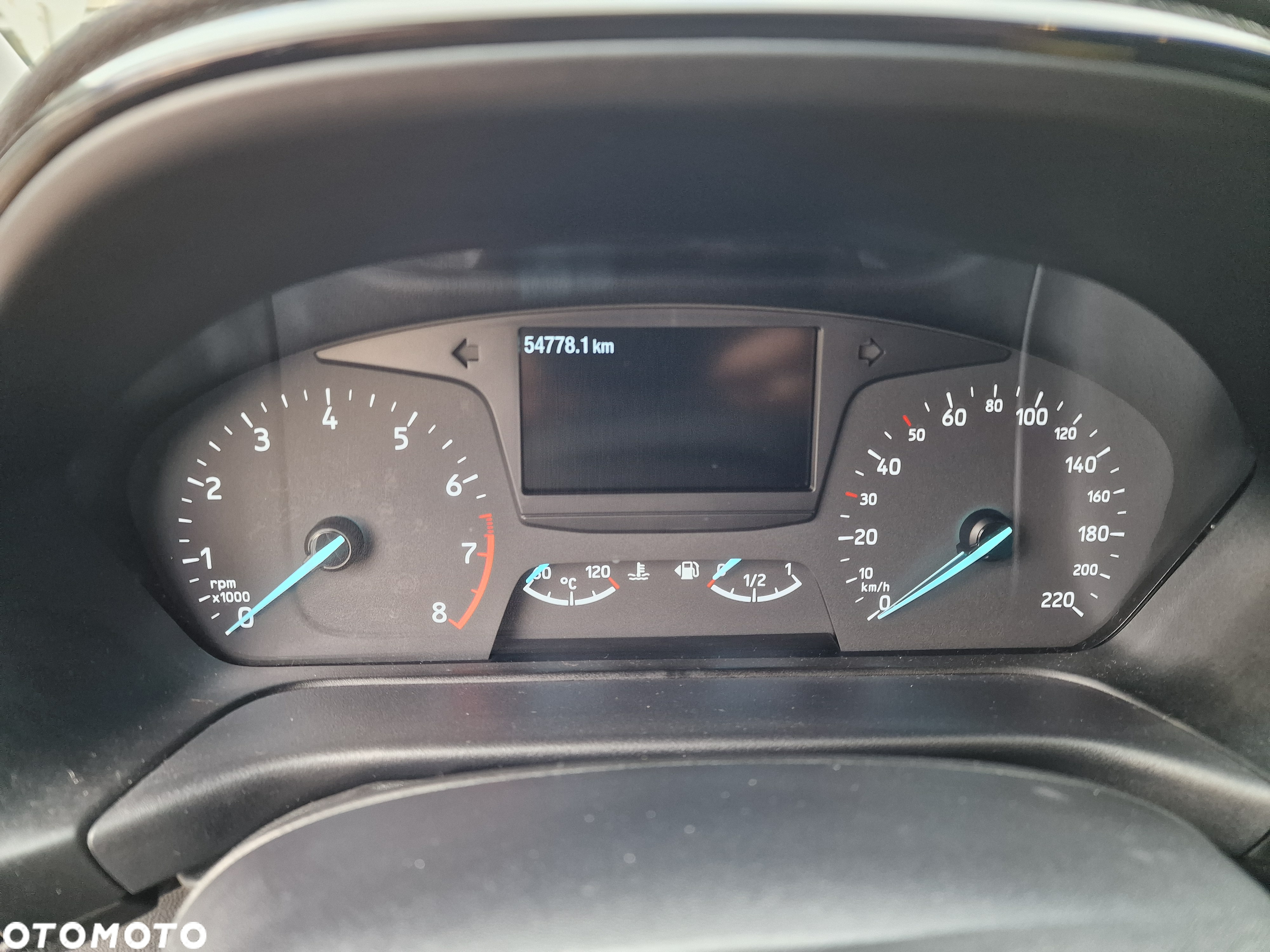 Ford Fiesta 1.0 EcoBoost S&S TITANIUM - 26