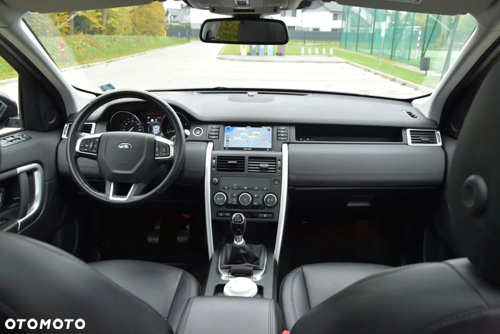 Land Rover Discovery Sport TD4 HSE - 8