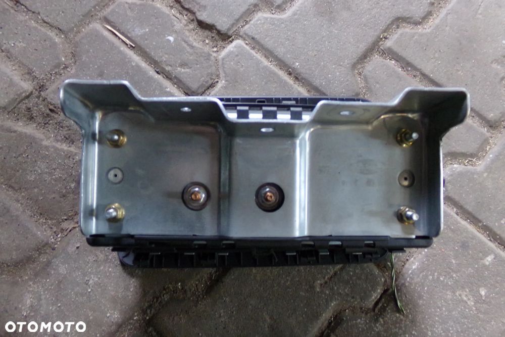Poduszka powietrzna pasażera Ford Fiesta 2005r. - 6