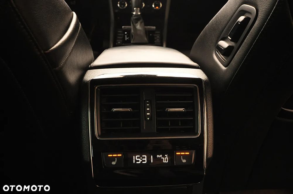 Skoda Superb 1.6 TDI DSG Style - 31