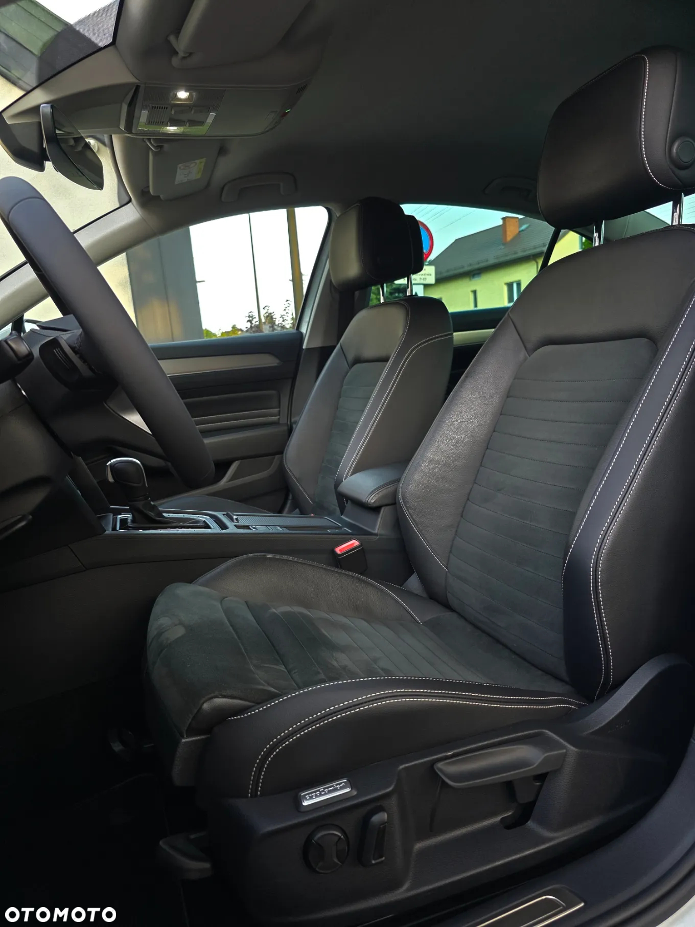 Volkswagen Passat 2.0 TDI Elegance DSG - 38