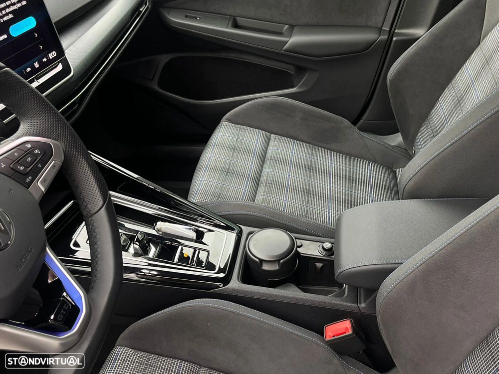 VW Golf 1.5 TSI e-Hybrid GTE DSG - 16