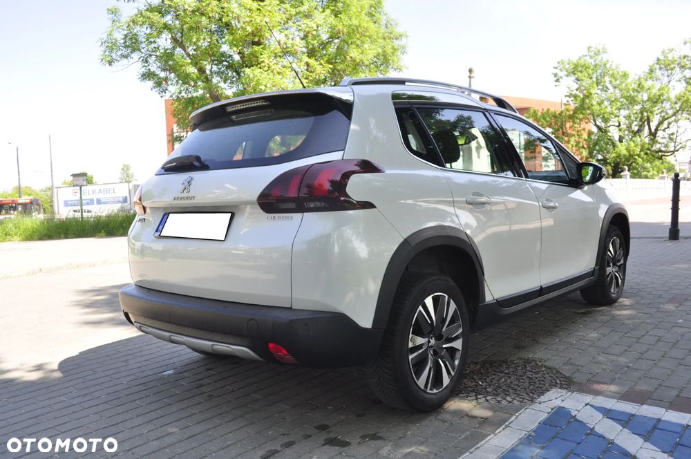 Peugeot 2008 - 6