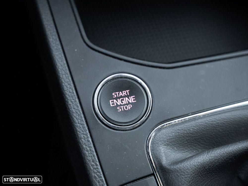 SEAT Ibiza 1.0 TSI FR - 35
