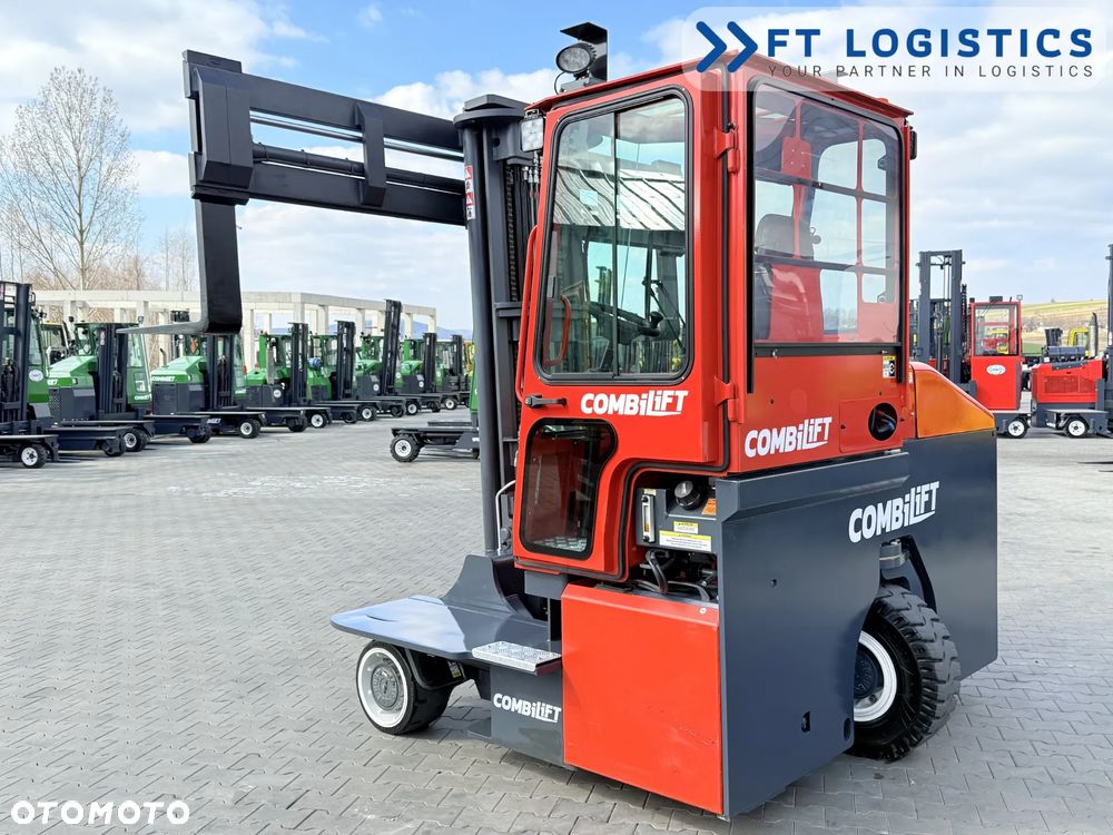 Combilift WÓZEK CZTEROKIERUNKOWY - WIELOKIERUNKOWY | COMBILIFT C3000ET | TYLKO 362 MOTOGODZINY! | ELEKTRYCZNY | TRIPLEX 5940MM | SZEROKI POZYCJONER WIDEŁ 3350MM | WOLNY SKOK | STAN IDEALNY | Szeroka oferta wózków czterokierunkowych i bocznych, dopasowanych do różnorodnych potrzeb i zastosowań - 32