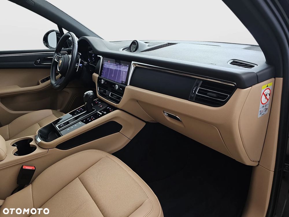 Porsche Macan Standard - 38