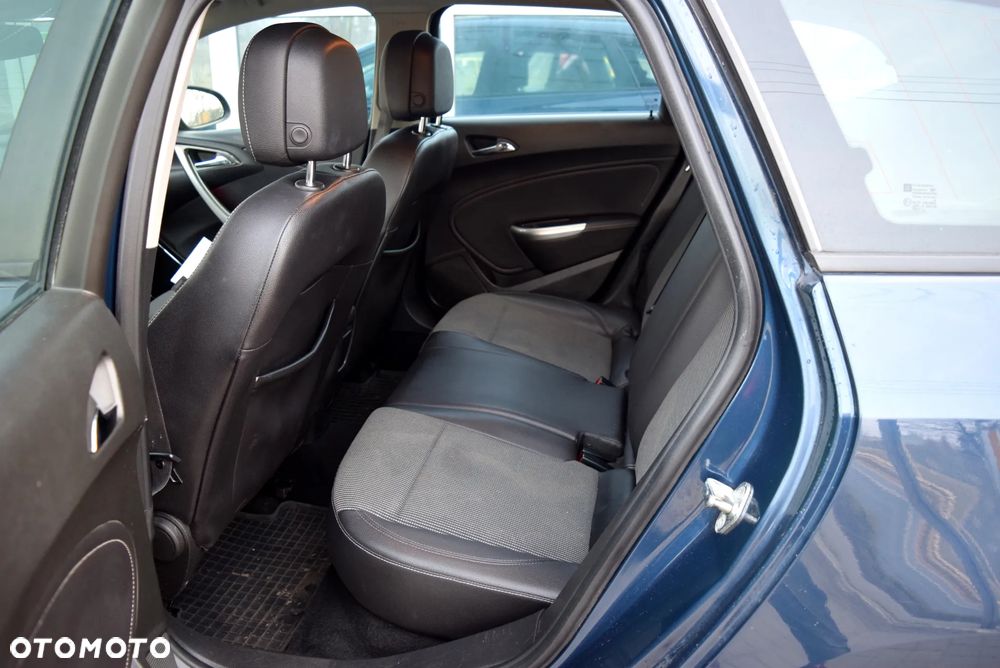 Opel Astra 2.0 CDTI DPF Cosmo - 8