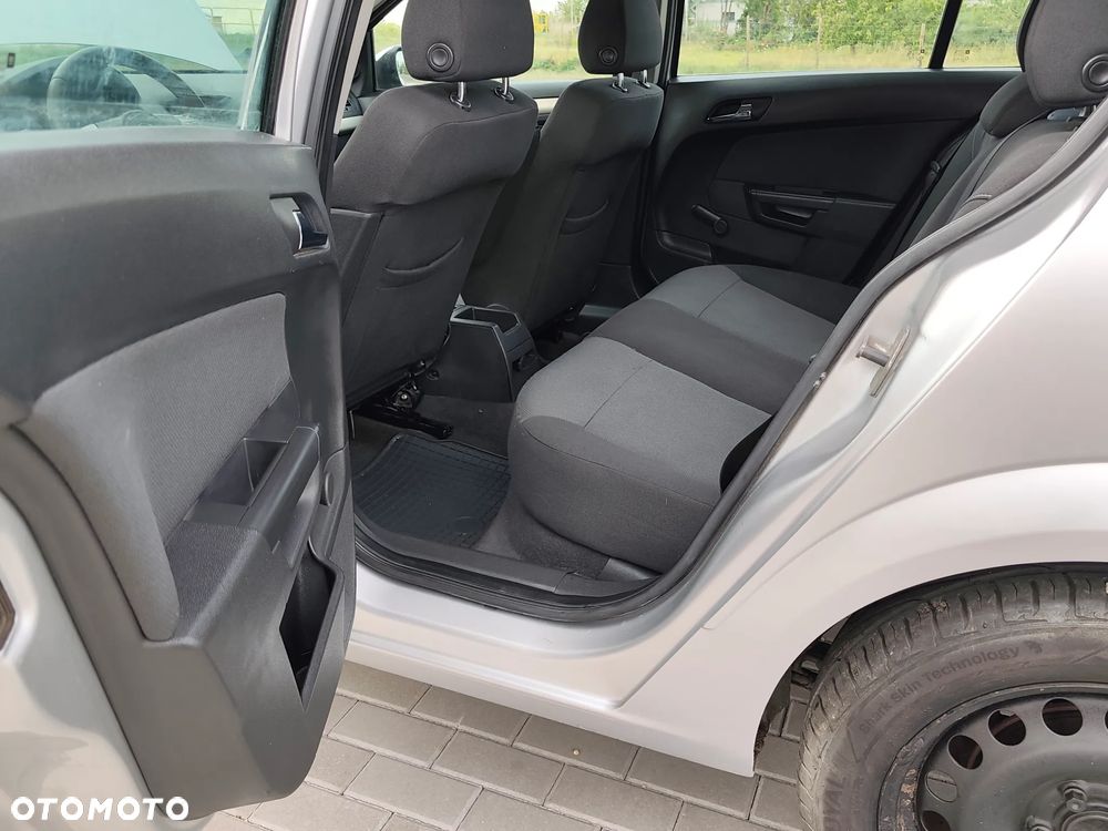 Opel Astra - 28