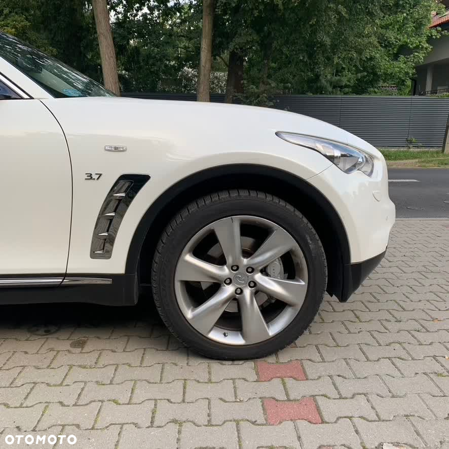 Infiniti QX70 3.7 S Premium - 19