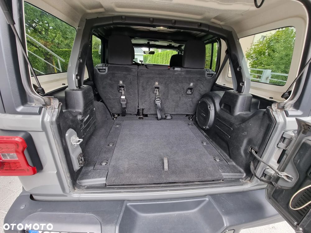 Jeep Wrangler 3.6 Unlim Rubicon - 18
