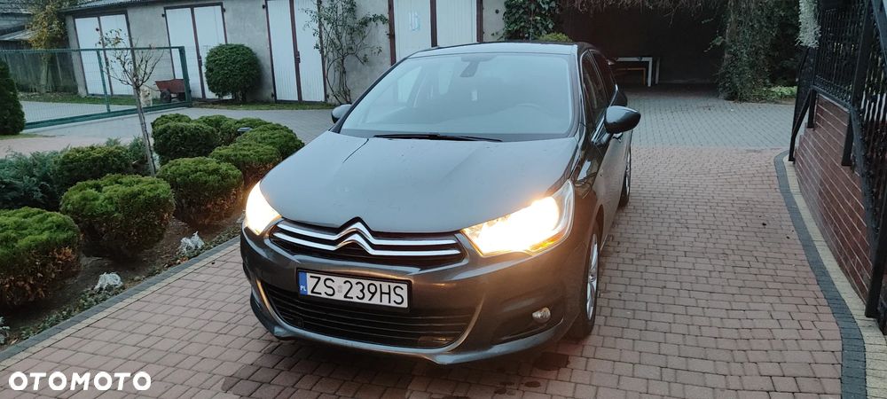 Citroën C4 e-HDi 115 ETG6 Exclusive - 1