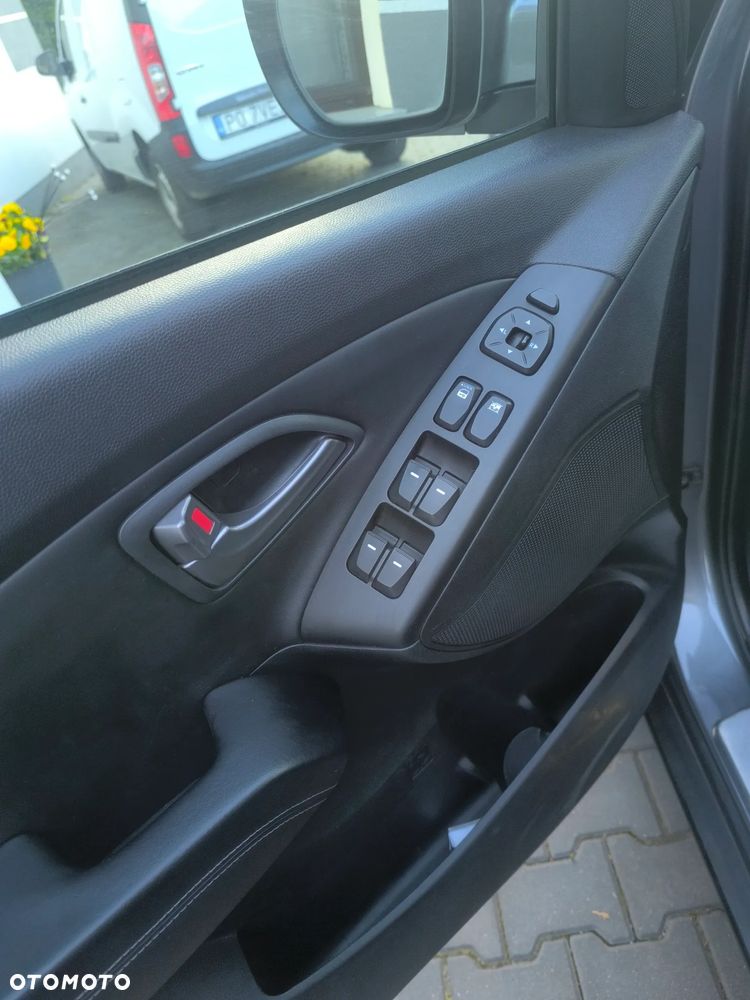 Hyundai ix35 1.7 CRDi Premium 2WD - 22