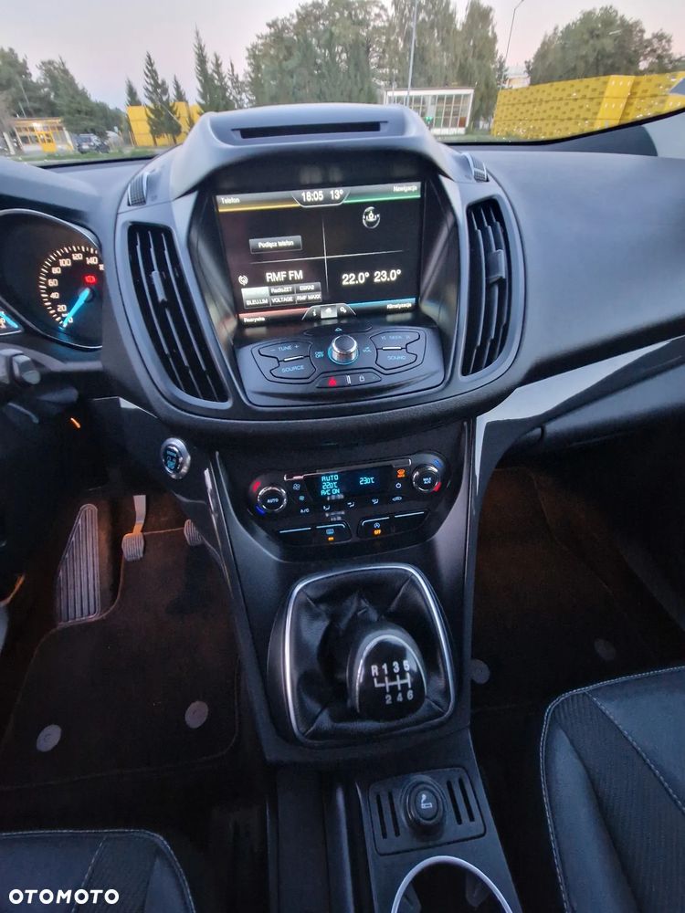Ford Kuga 2.0 TDCi 2x4 Titanium - 28