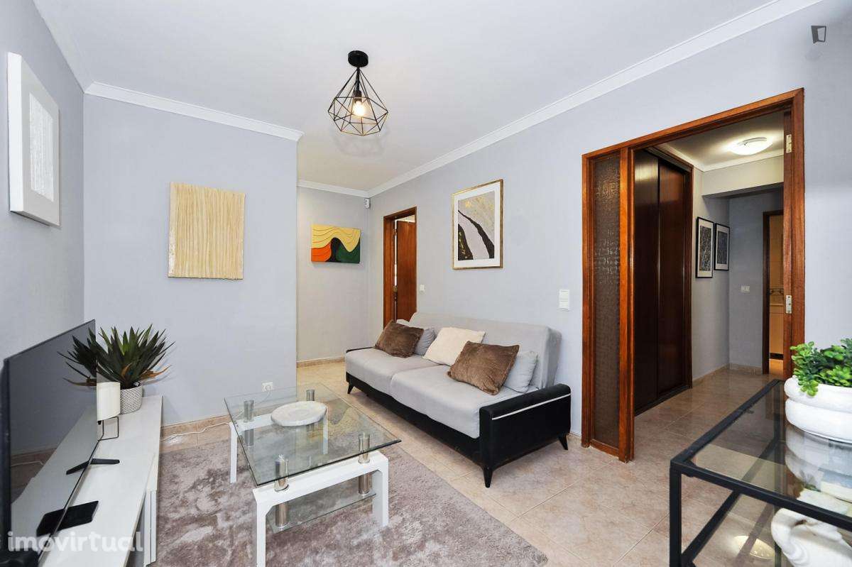 Quarto - localizado em Setubal - Grande imagem: 4/10