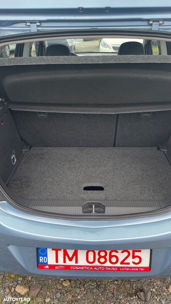 Opel Corsa 1.4 16V Active - 17