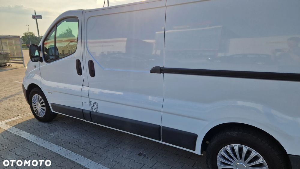 Opel Vivaro L2H1 2.9t Essentia - 3