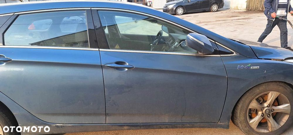 Hyundai I40 YU6 drzwi prawy przód komplet - 1