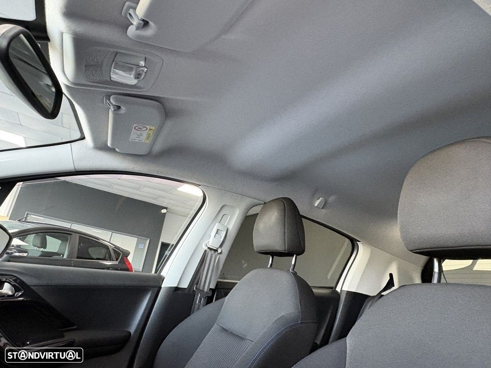 Peugeot 208 1.2 PureTech Signature - 16