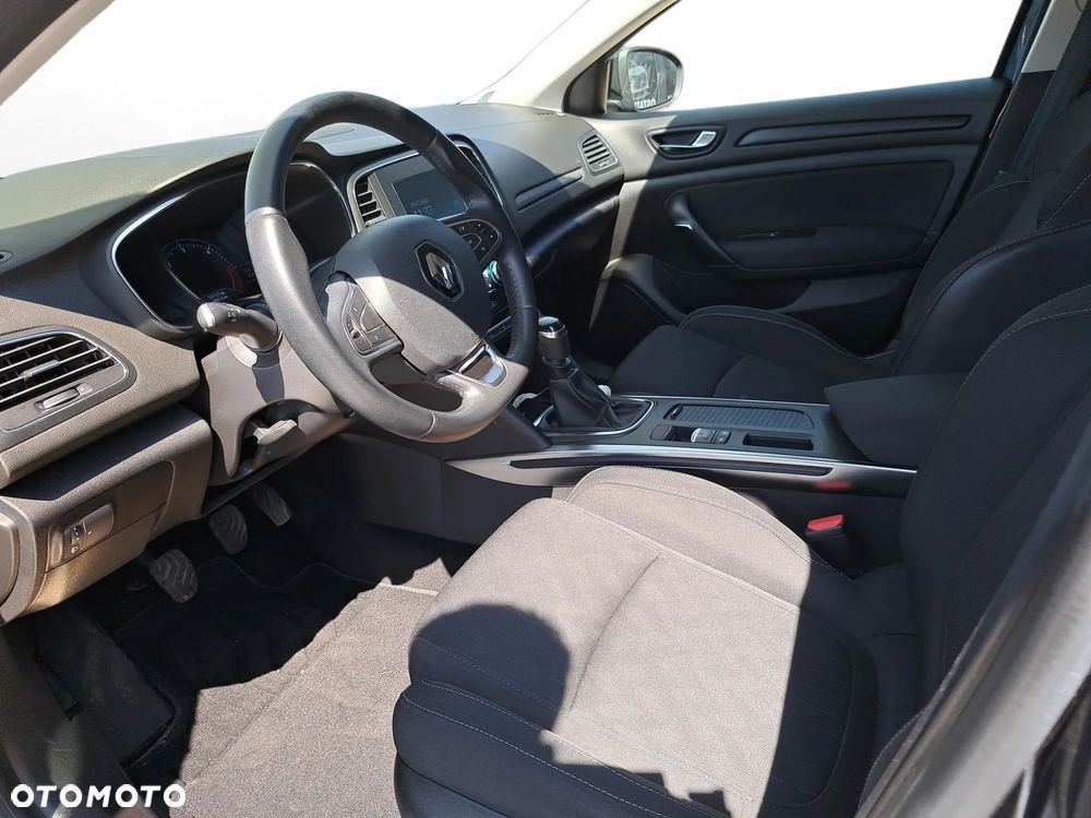 Renault Megane 1.5 Blue dCi Limited - 12