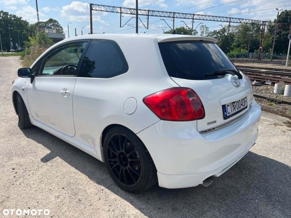 Toyota Auris 2.2 D-4D X + NAVI - 3