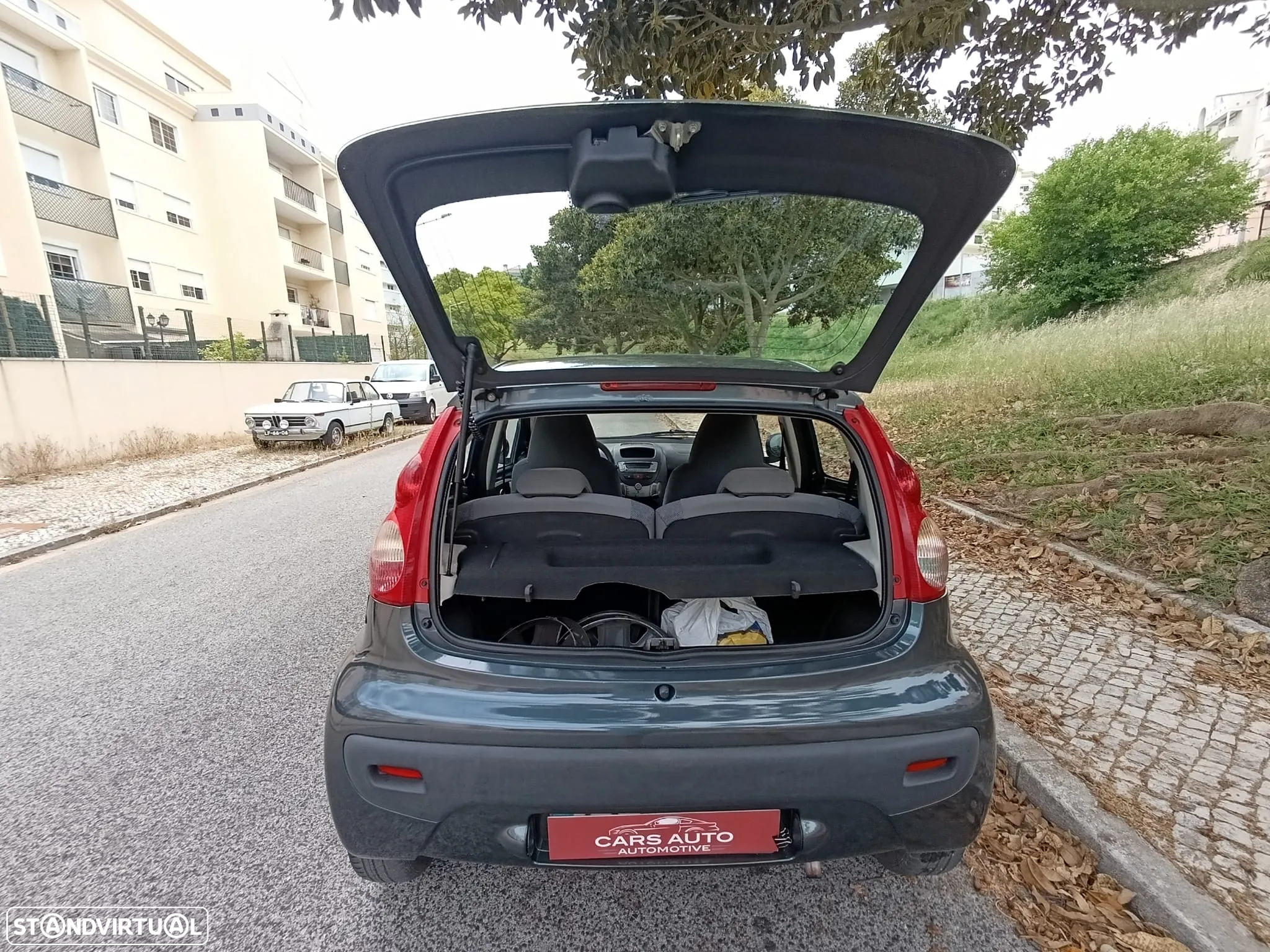 Peugeot 107 1.0 Urban 2 Tronic - 25