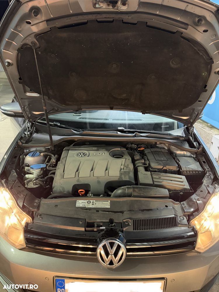 Volkswagen Golf 1.6 TDI DPF DSG Trendline - 17