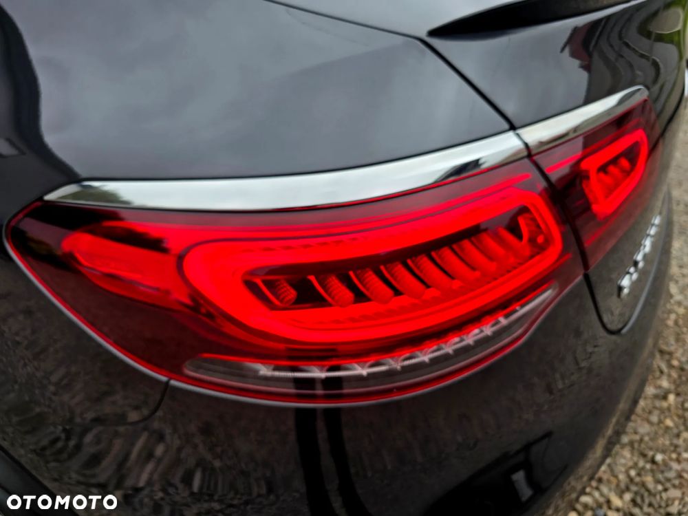 Mercedes-Benz GLC - 27