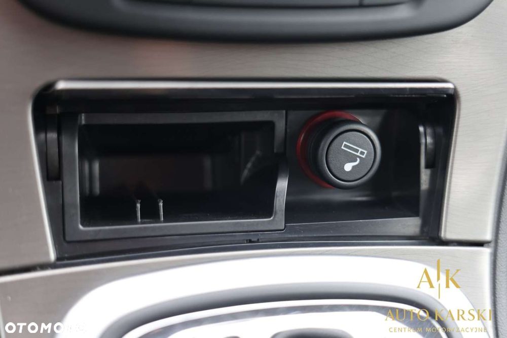 Opel Insignia - 24