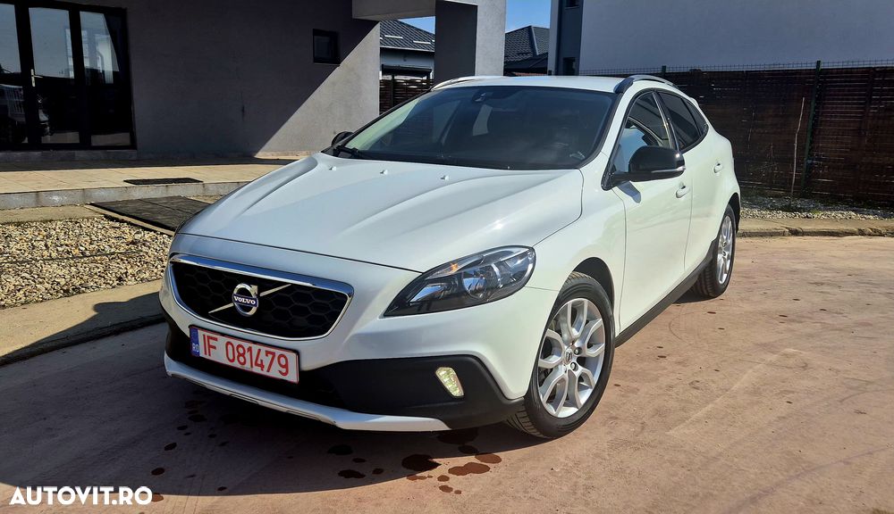 Volvo V40 D3 Momentum - 1