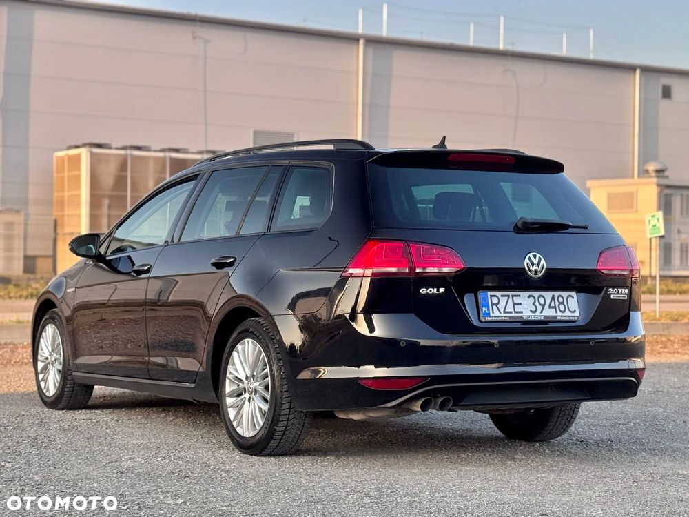 Volkswagen Golf - 2