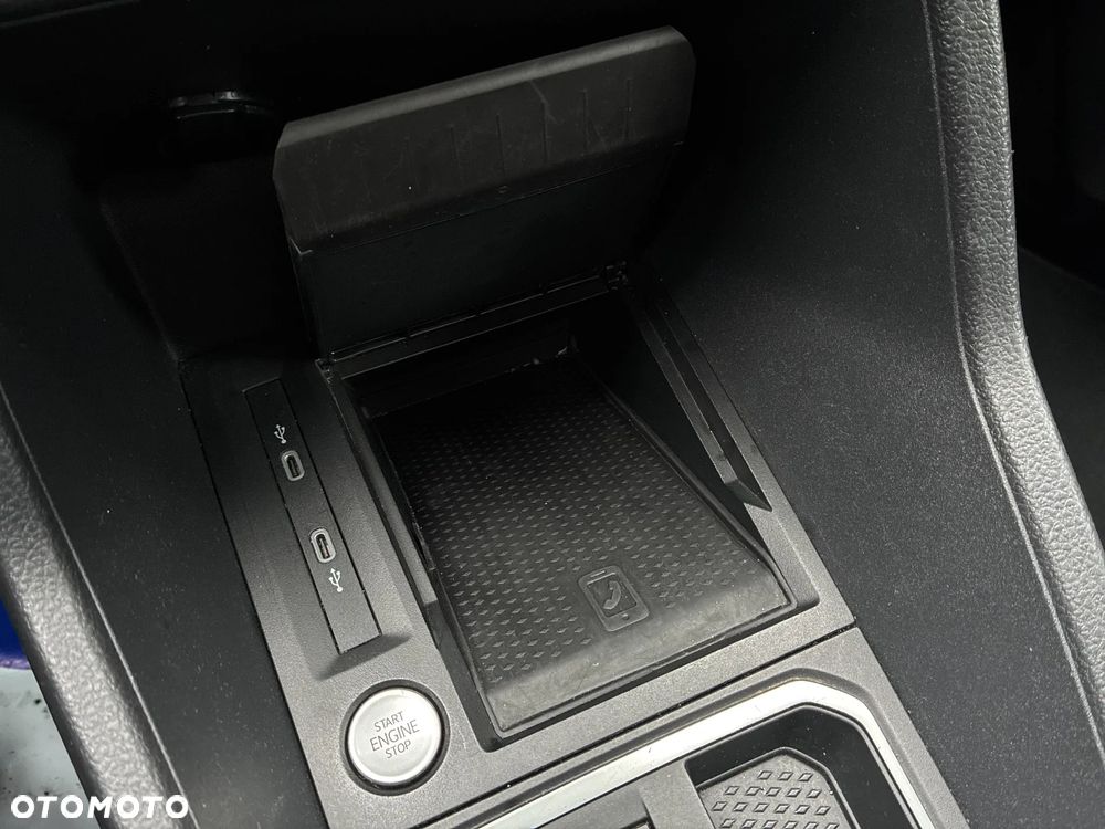 Ford Tourneo Connect 2.0 EcoBlue Active - 26