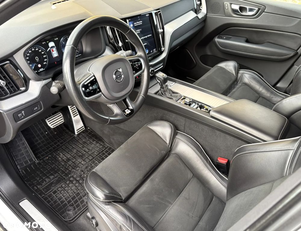 Volvo XC 60 D4 SCR AWD R-Design - 9