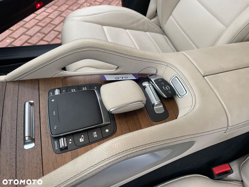 Mercedes-Benz GLE - 18