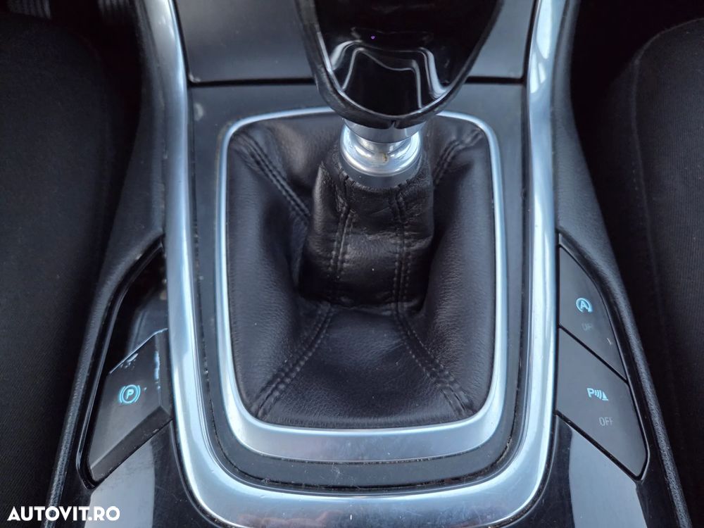 Ford Galaxy 2.0 TDCi Titanium - 13