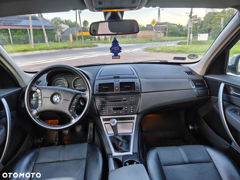 BMW X3 2.0d - 12