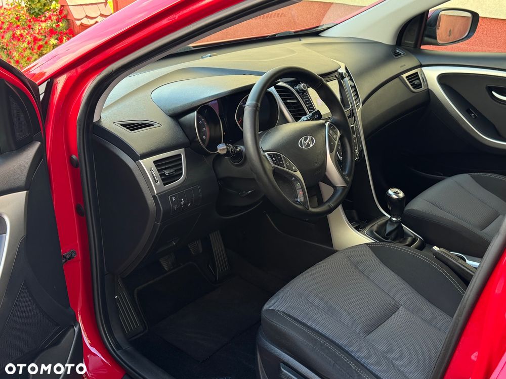 Hyundai i30 1.6 Premium - 9